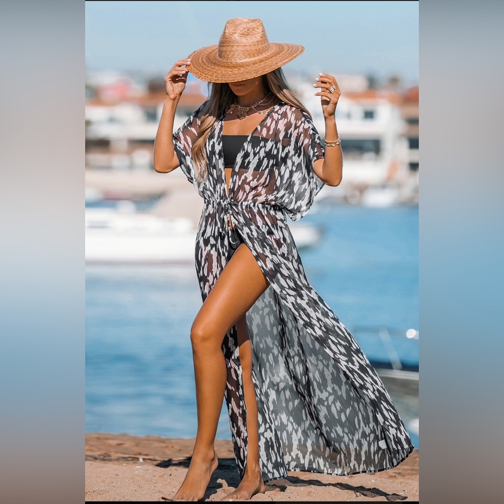 Cupshe Moon & Spoon Leopard Print Swim Cover-Up Kimono